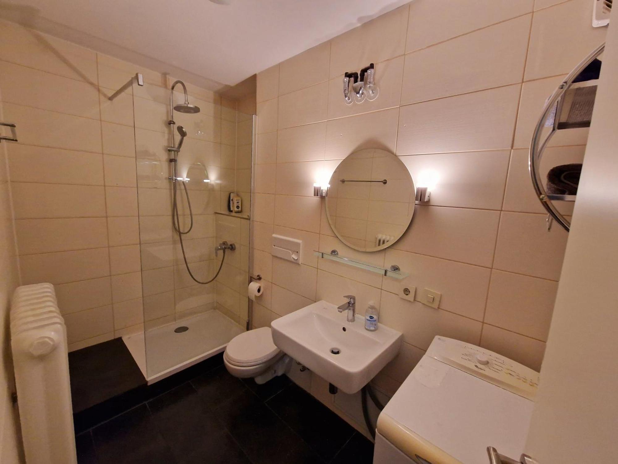 2-zimmer Messe-apartment Nbg-langwasser 60qm Apartment *